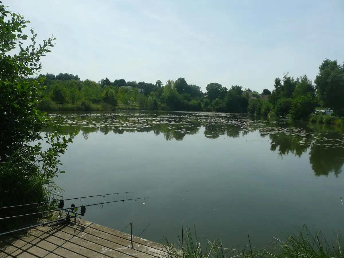 Camping Du Vivier Aux Carpes Paříž