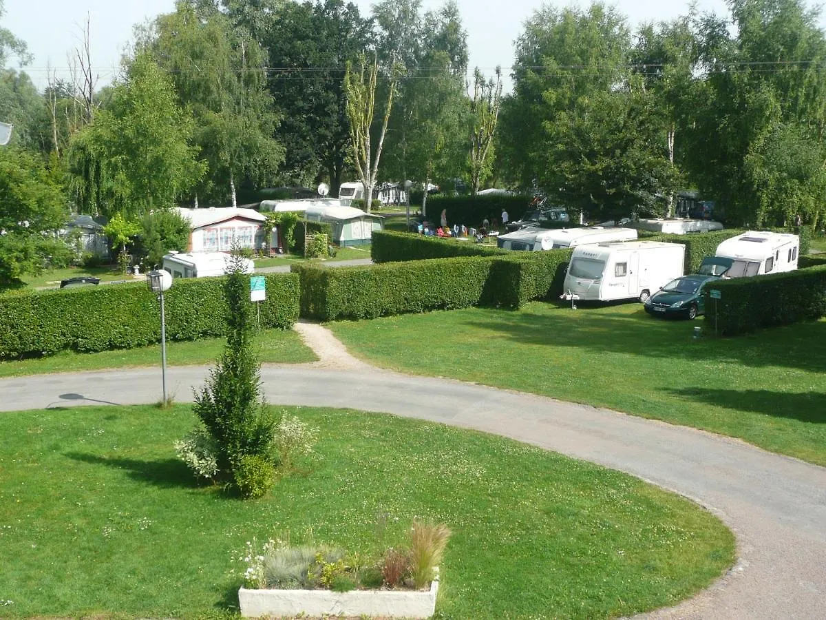 Kemp Camping Du Vivier Aux Carpes *